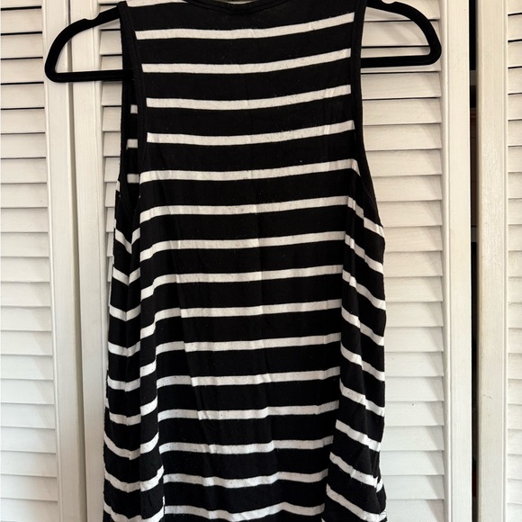 Classic Black and White Striped Women's Tank Top XL - Picture 3 of 4